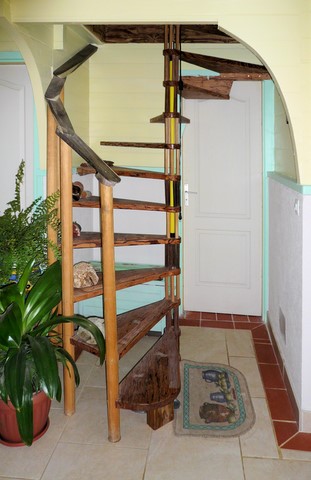 Escalier hélicoïdal moderne
